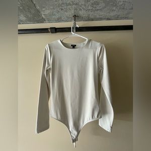 Express body contour bodysuit//size M